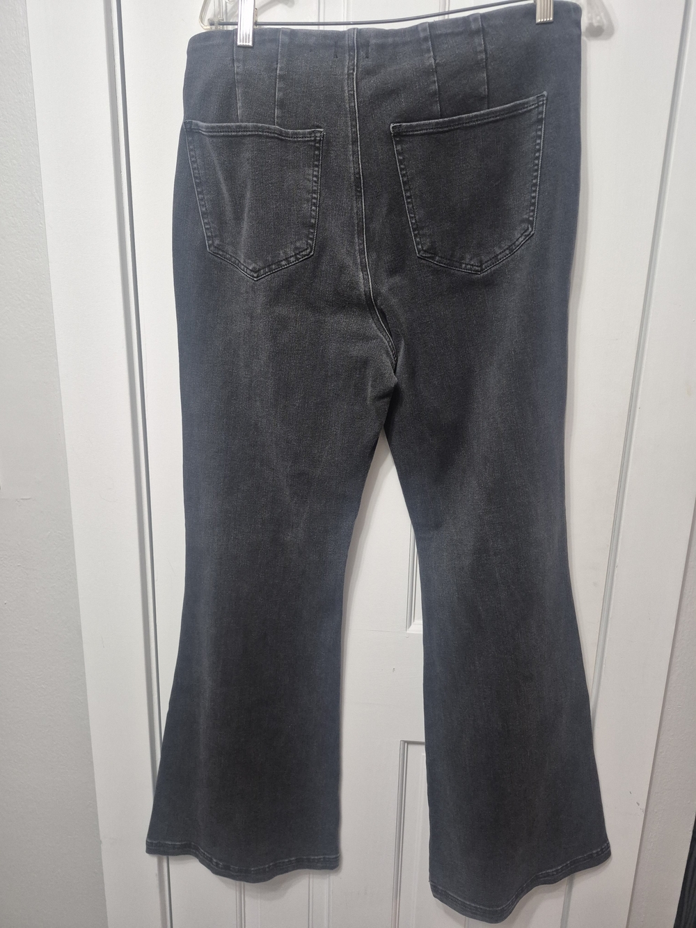 Express Black Washed Flare Jeans - Picture 4 of 4